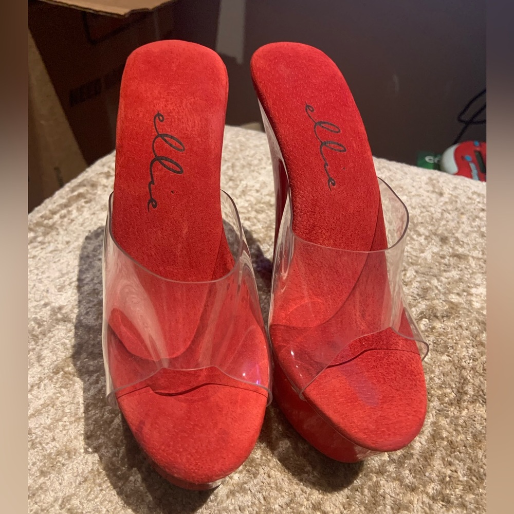 Ellie size 6 red and clear high heels